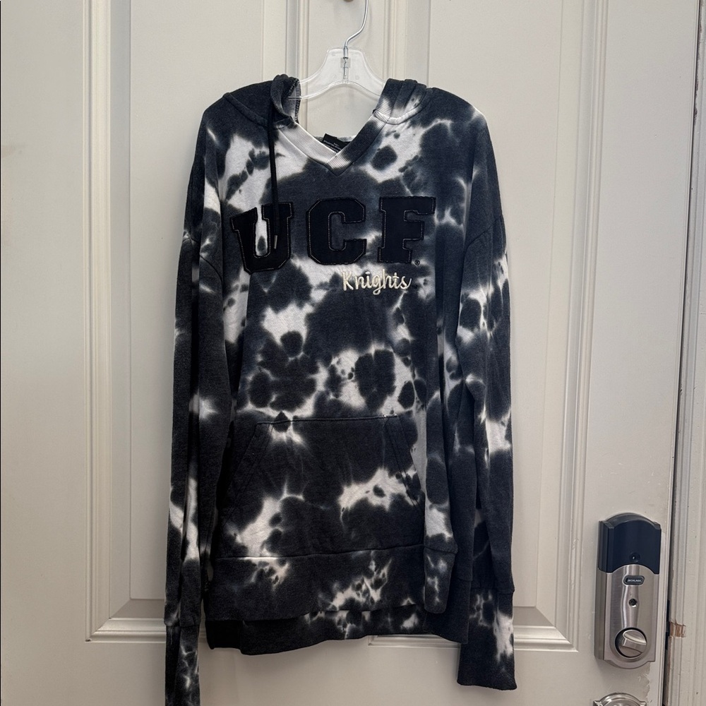 Colosseum Black & White Tie-Dye UCF Knights Hoodie Adult Small